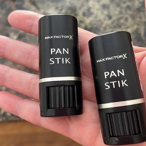 Bundle of MAX FACTOR Panstik foundation makeup